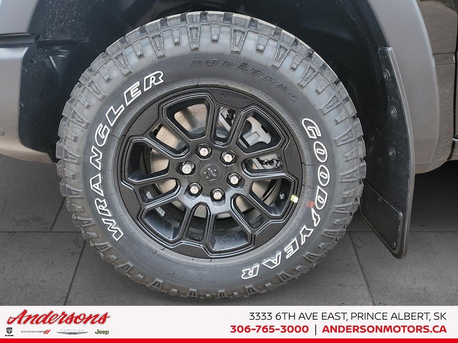 2026 Ram 1500 REBEL 5.7L / Crew Cab / 19-speaker Harman/Kardon Audio