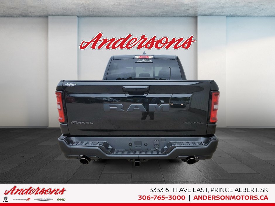 2026 Ram 1500 REBEL 5.7L / Crew Cab / 19-speaker Harman/Kardon Audio