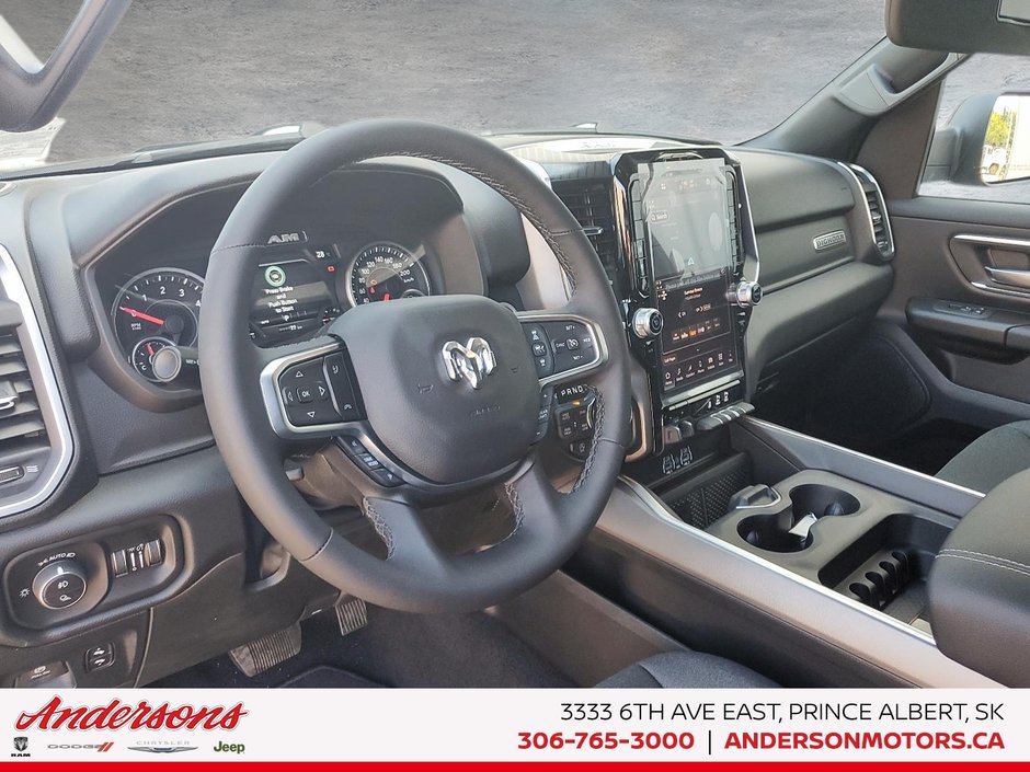 2026 Ram 1500 BIG HORN 3.0L Twin Turbo / Crew Cab / ParkSense