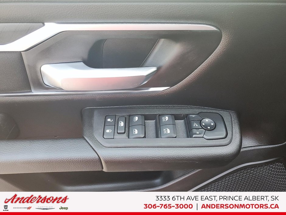 2026 Ram 1500 BIG HORN 3.0L Twin Turbo / Crew Cab / ParkSense