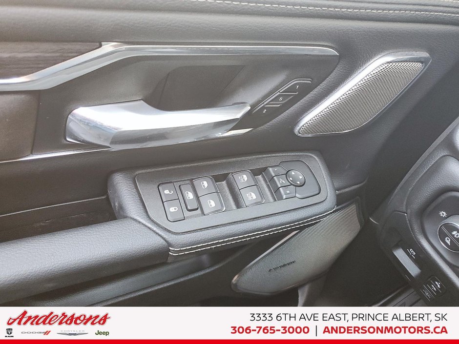 2026 Ram 1500 LARAMIE 3.0L Twin Turbo / Crew Cab / Alpine Audio / Ventilated Seats