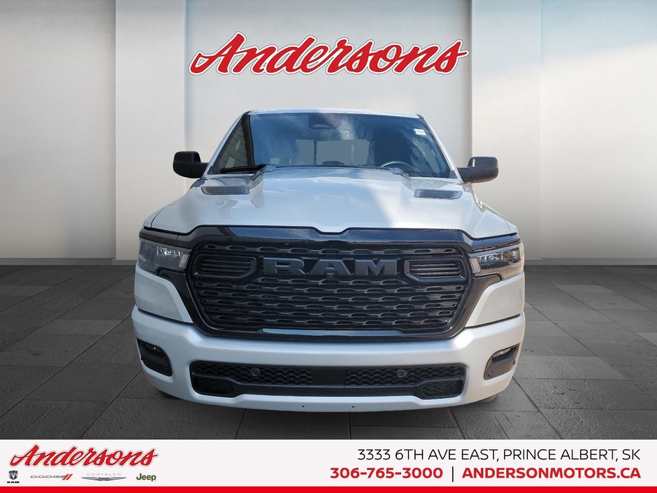2026 Ram 1500 EXPRESS 3.0L Twin Turbo / Crew Cab / ParkSense