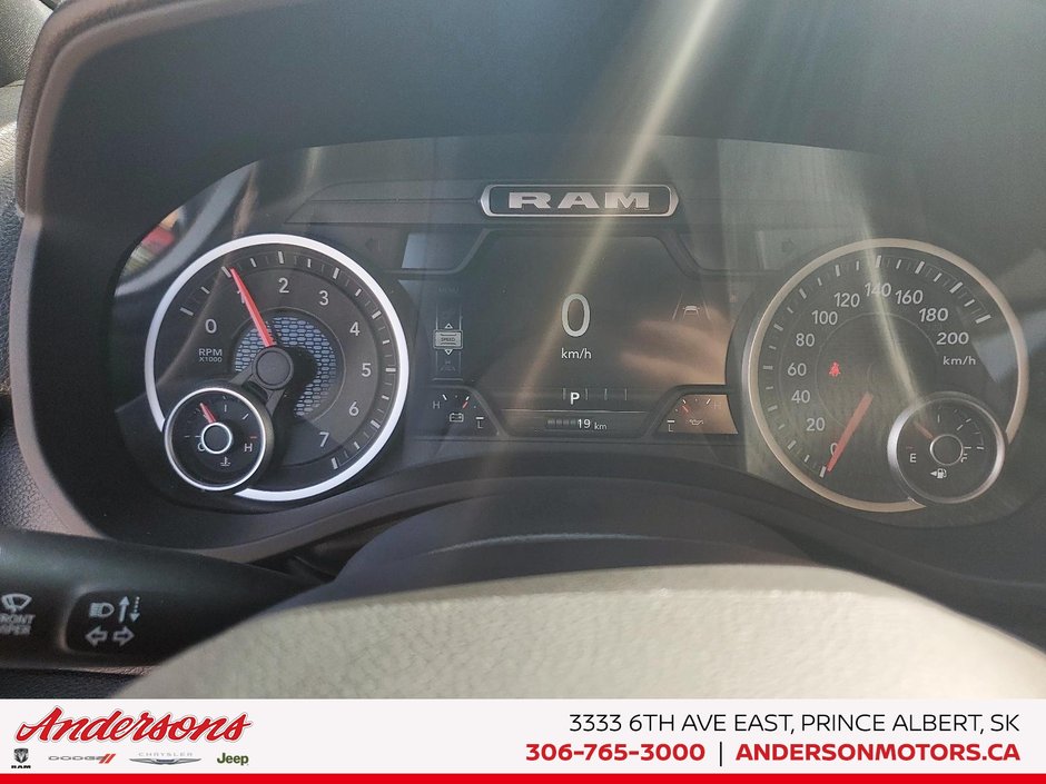 2026 Ram 1500 EXPRESS 3.0L Twin Turbo / Crew Cab / ParkSense