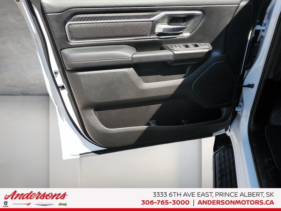2026 Ram 1500 BIG HORN 3.0L Turbo / Crew Cab / ParkSense