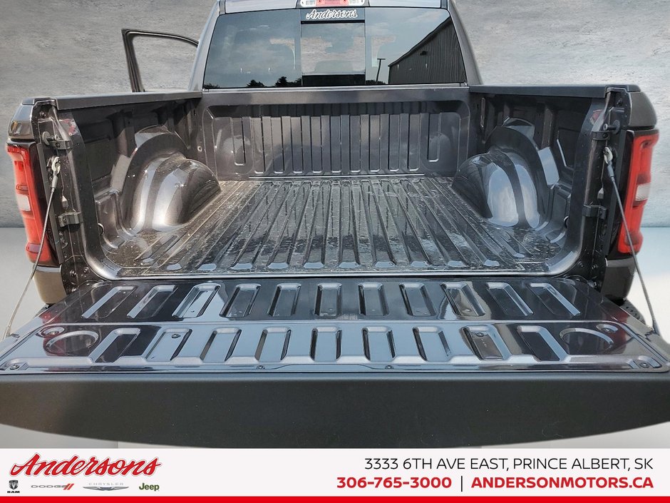 2026 Ram 1500 EXPRESS 3.0L Turbo / Crew Cab / ParkSense