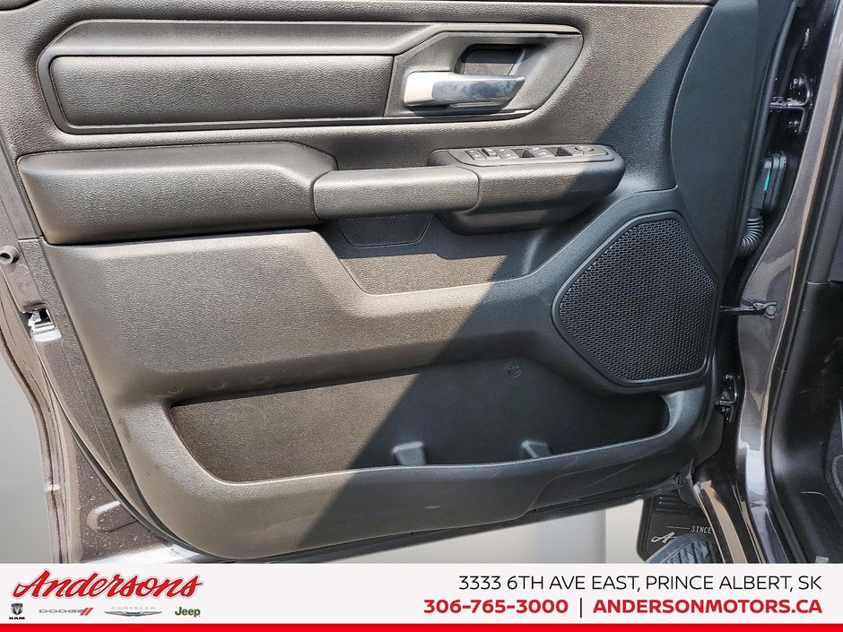 2026 Ram 1500 EXPRESS 3.0L Turbo / Crew Cab / ParkSense