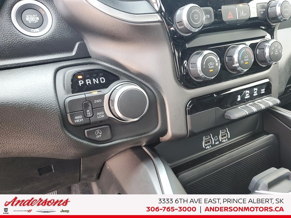 2026 Ram 1500 EXPRESS 3.0L Turbo / Crew Cab / ParkSense