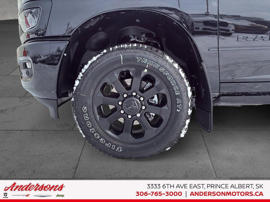 2026 Ram 2500 LARAMIE 6.7L Cummins Turbo-Diesel / Crew Cab / Leather-Faced / Night Edition