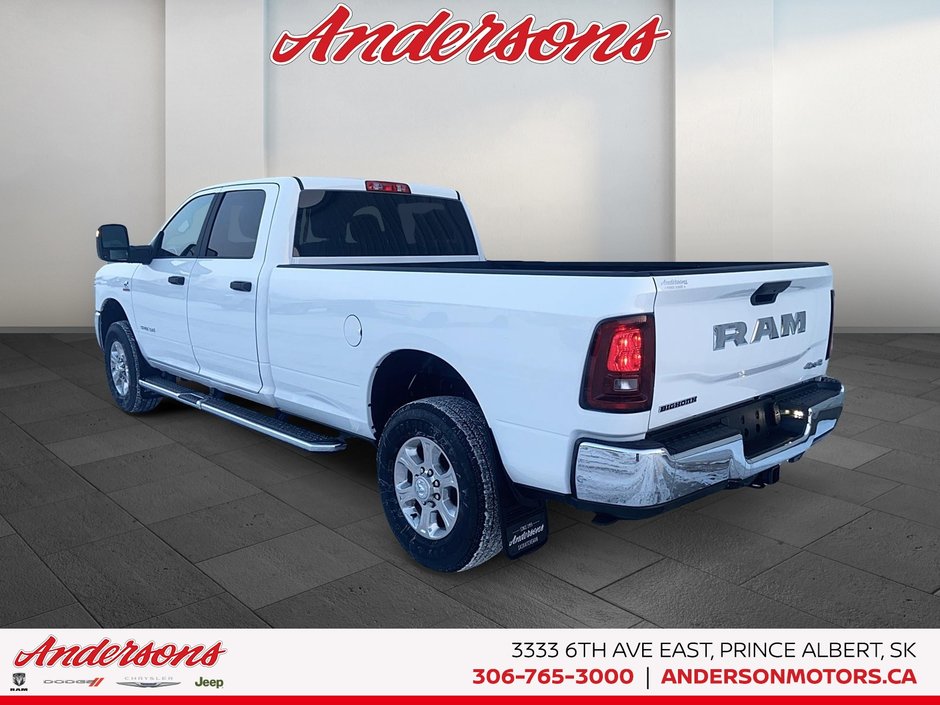 2026 Ram 3500 BIG HORN 6.7L Cummins Turbo-Diesel / Crew Cab / Cloth