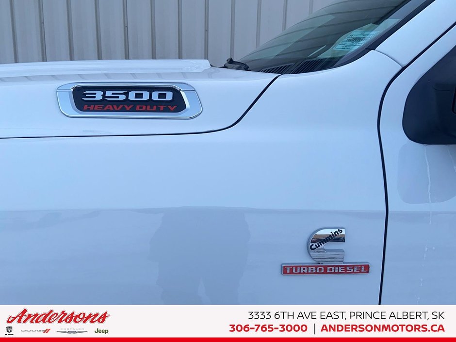 2026 Ram 3500 BIG HORN 6.7L Cummins Turbo-Diesel / Crew Cab / Cloth