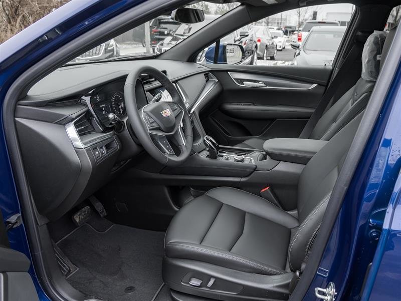 2024 Cadillac XT5 Luxury AWD Luxury-6
