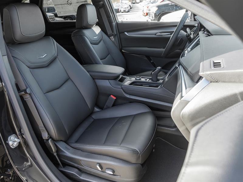 2024 Cadillac XT5 Luxury AWD Luxury-18