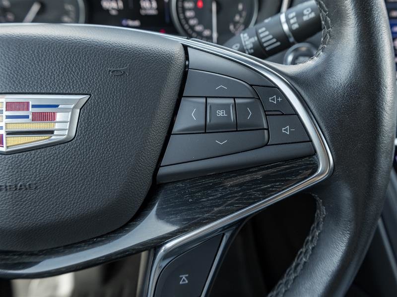 2022 Cadillac XT5 AWD Premium Luxury-11