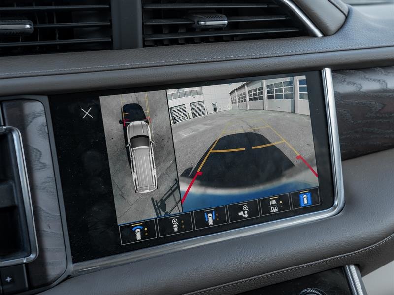 2023 GMC Yukon 4x4 Denali-14