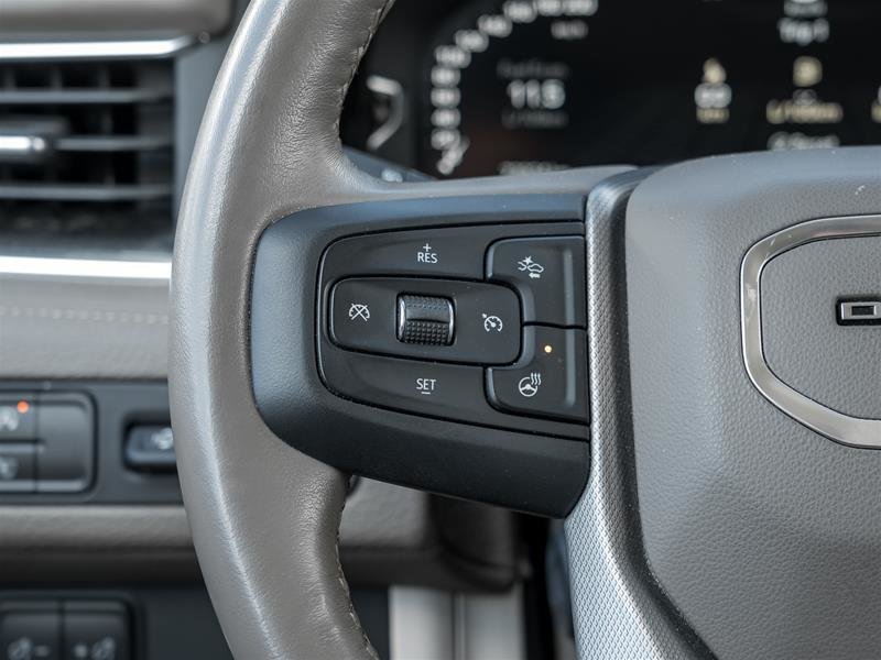 2023 GMC Yukon 4x4 Denali-10