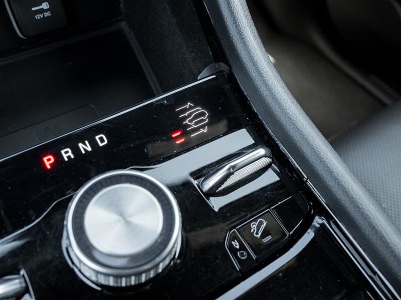 2022 Jeep Grand Cherokee L 4x4 Overland-18