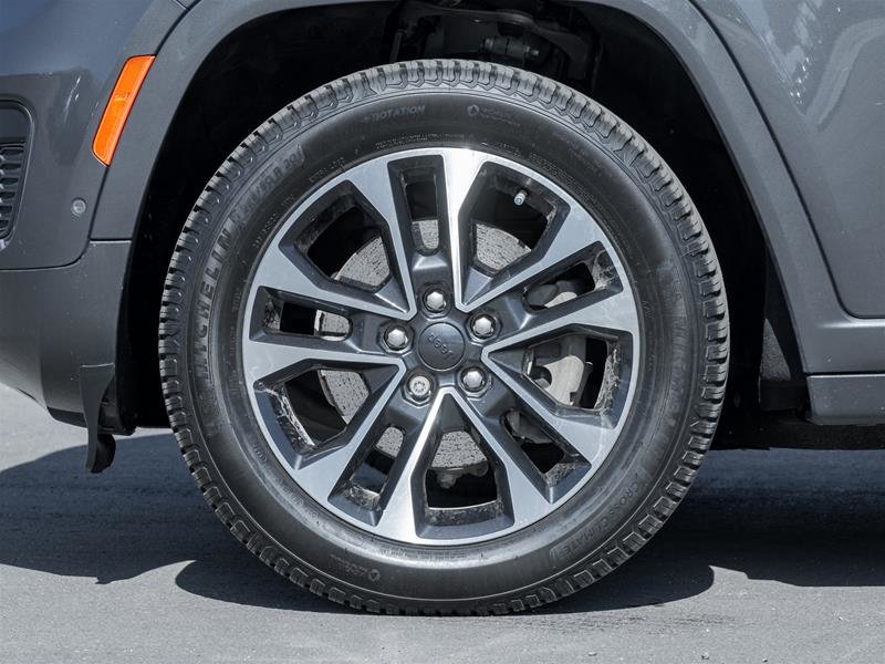 2022 Jeep Grand Cherokee L 4x4 Overland-3