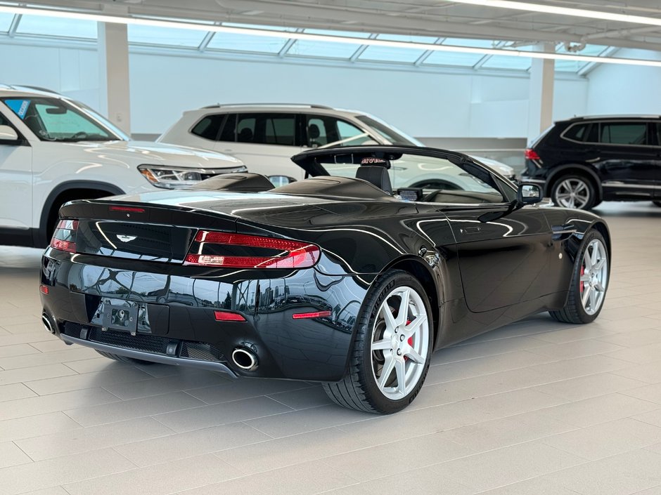 Aston Martin Vantage  2009-3