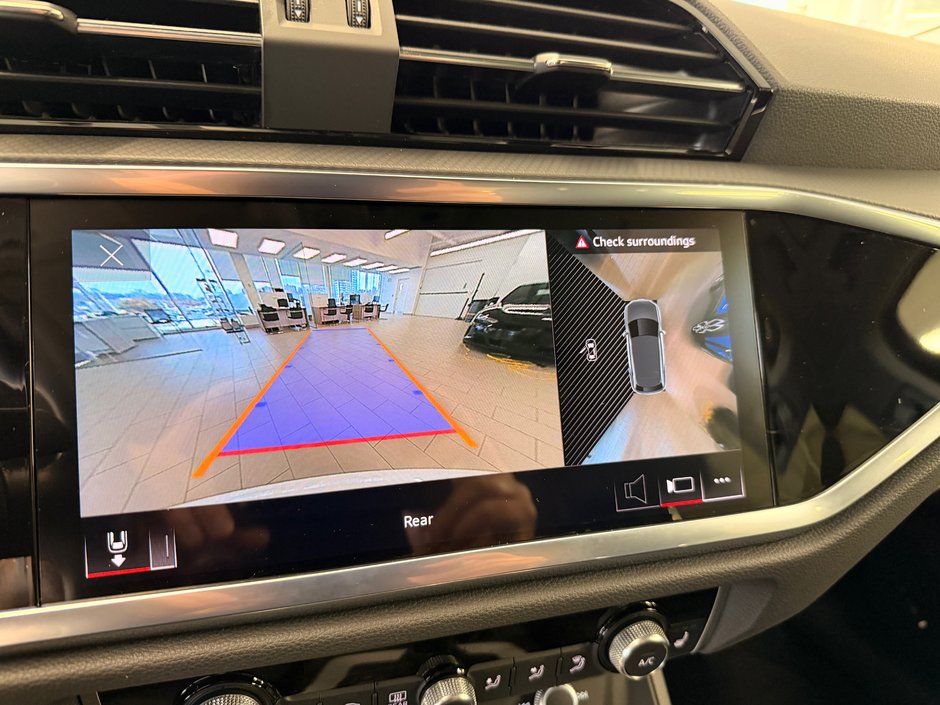 2022 Audi Q3 Technik-22