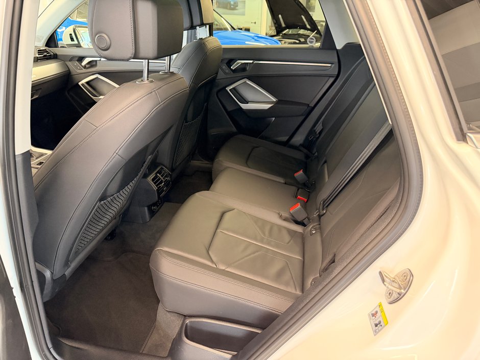 2022 Audi Q3 Technik-11