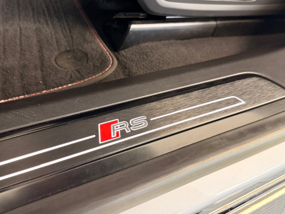 Audi RS e-tron GT RS 2023-13