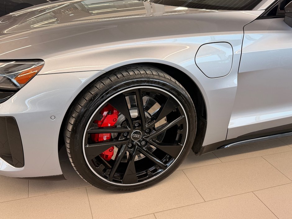 Audi RS e-tron GT RS 2023-4