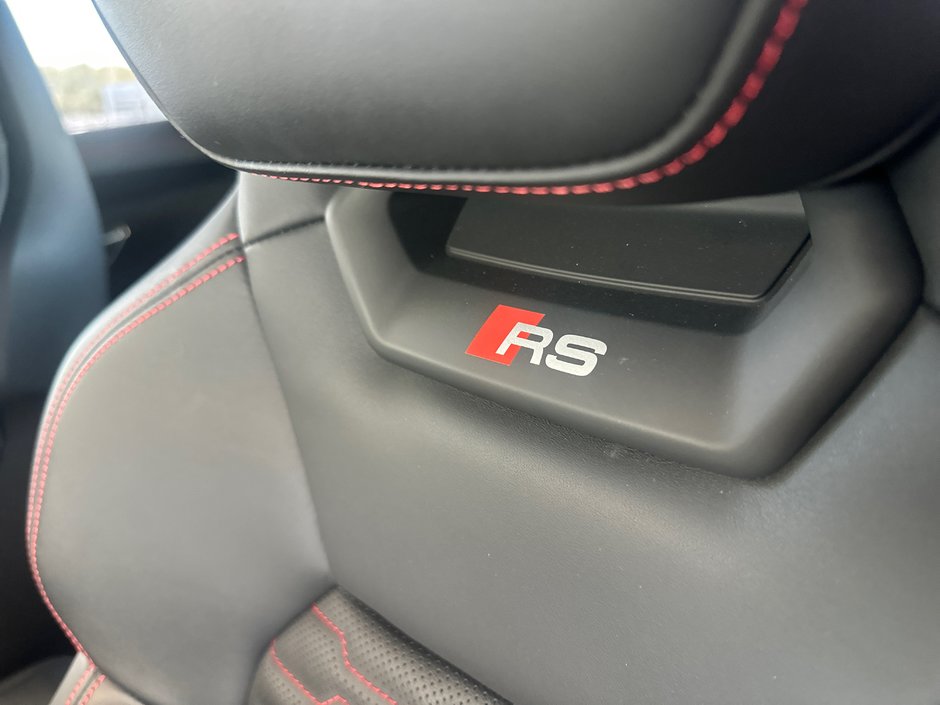 Audi RS e-tron GT RS 2023-14