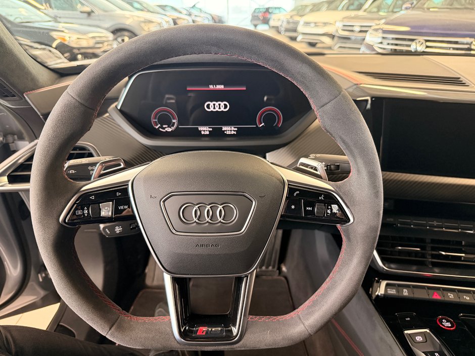 Audi RS e-tron GT RS 2023-19