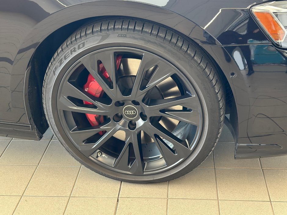 2025 Audi S8-3