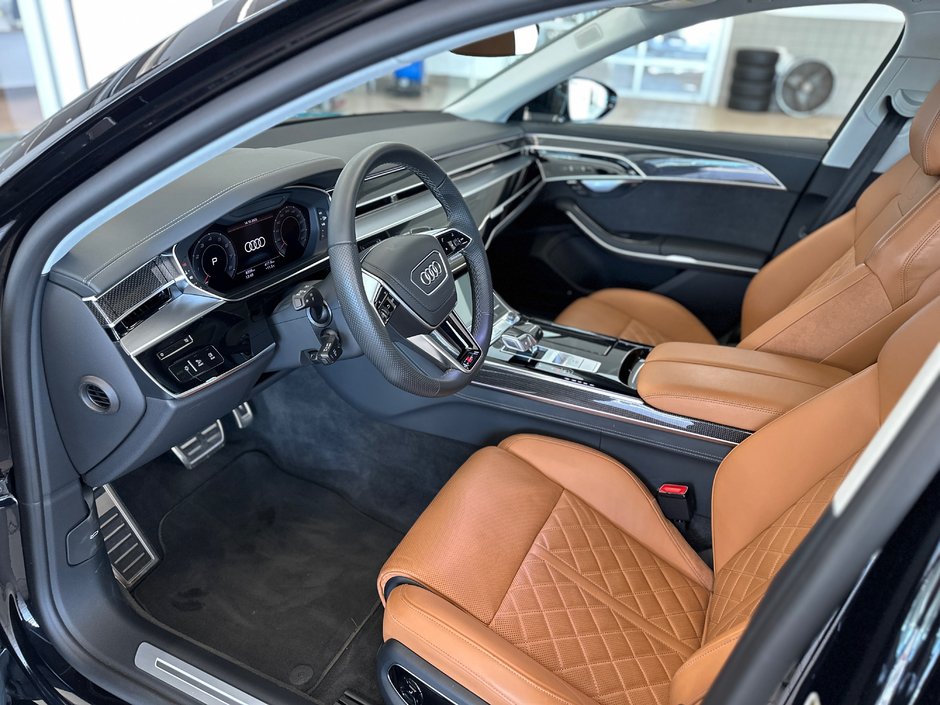 2025 Audi S8-18