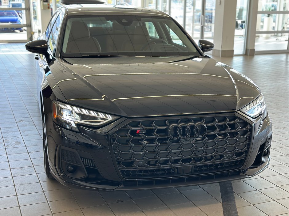 2025 Audi S8-1