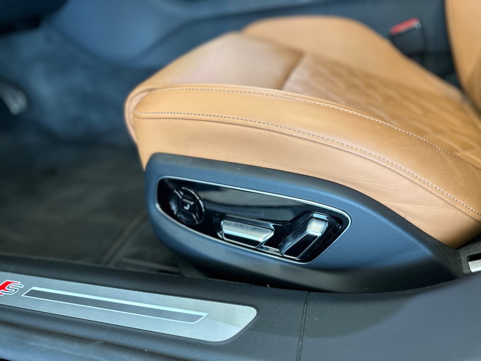2025 Audi S8-22