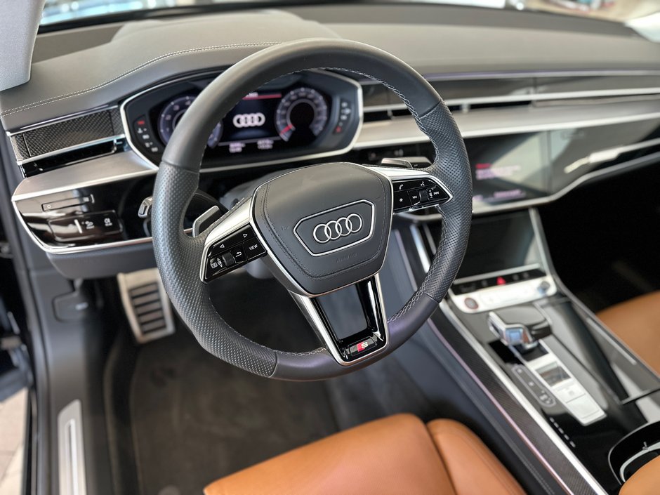 Audi S8  2025-24