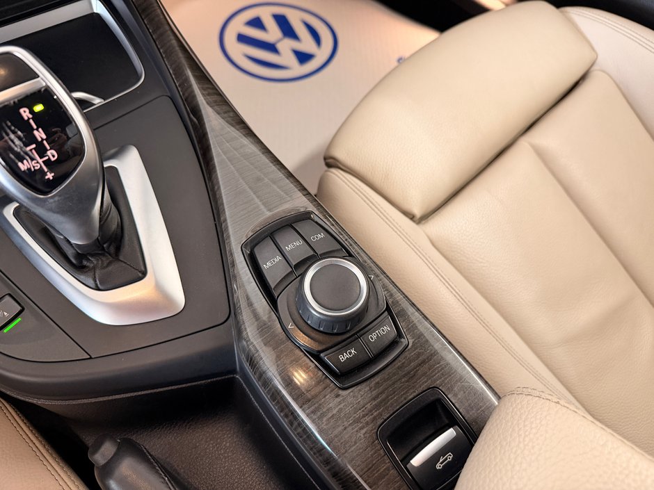 2018 BMW 2 Series M240i xDrive-24