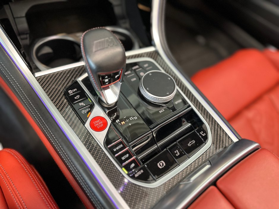 BMW M8 Competition 2023-20