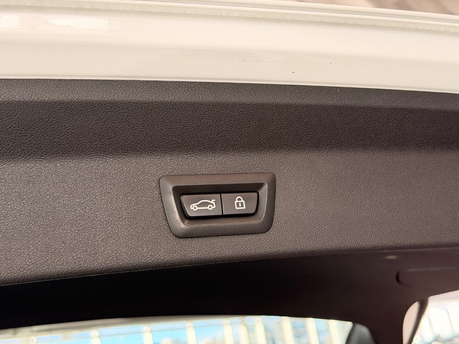 2018 BMW X3 xDrive30i-9