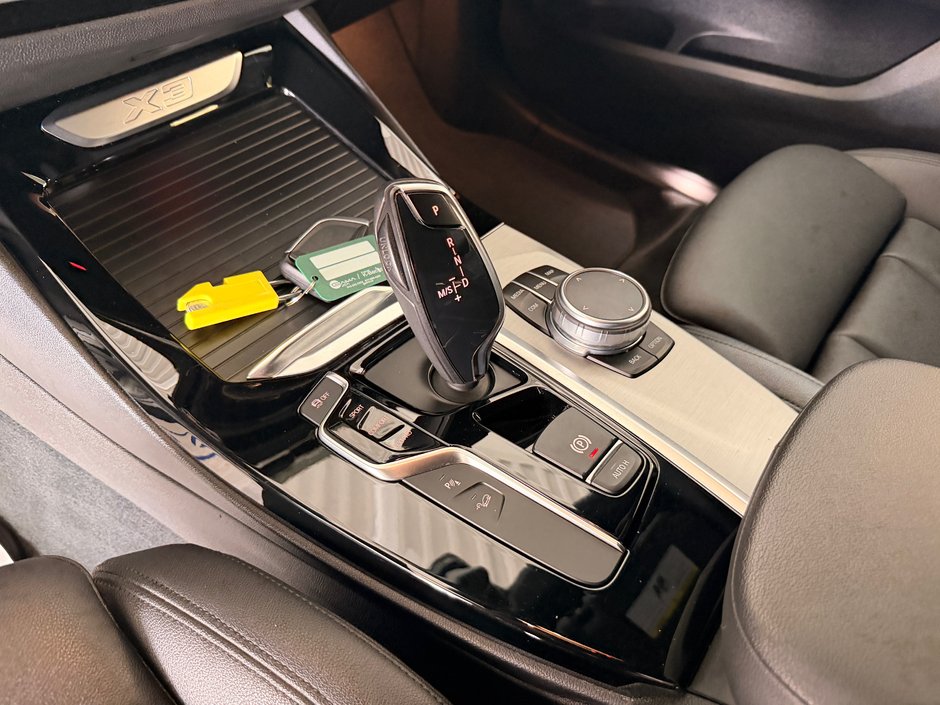2018 BMW X3 xDrive30i-24