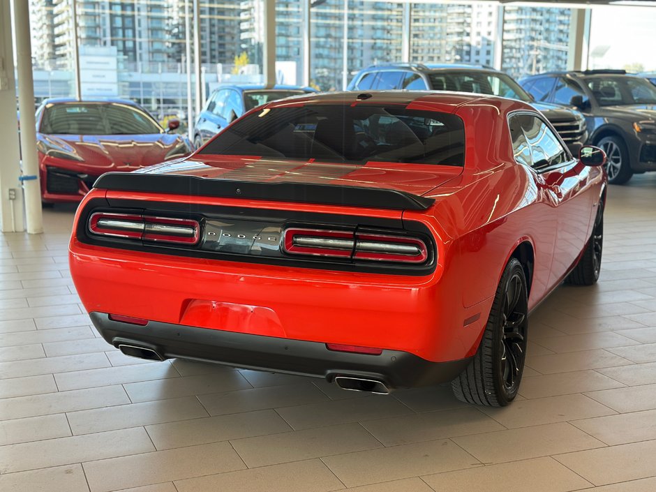 2017 Dodge Challenger R/T-6