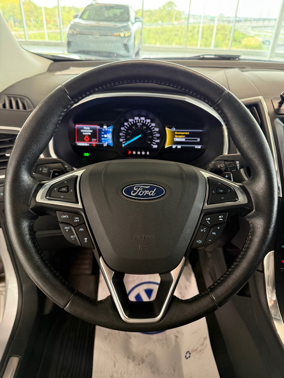 2019 Ford Edge Titanium-12