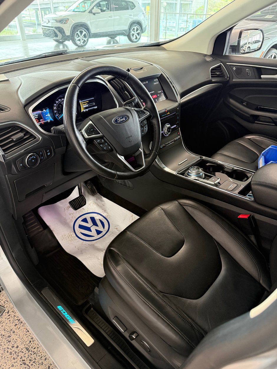 2019 Ford Edge Titanium-9