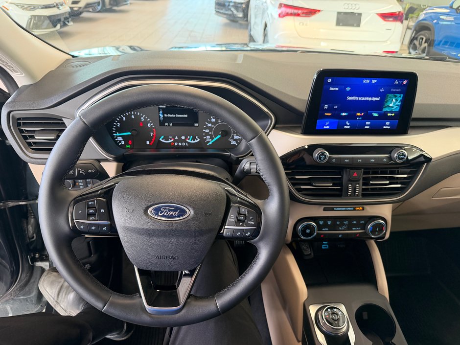 2022 Ford Escape SE-8
