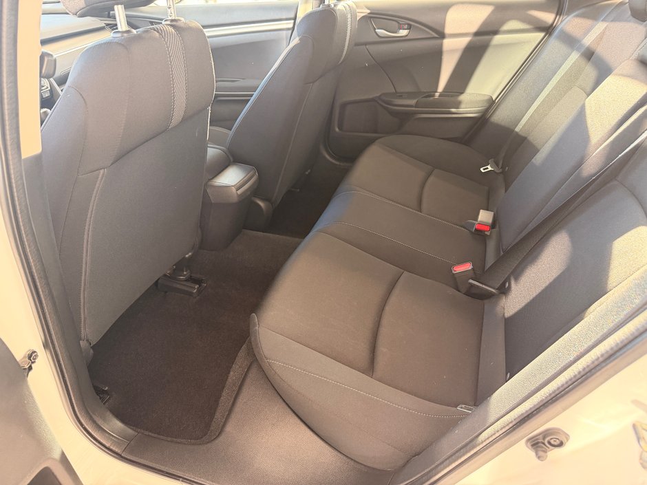 Honda Civic Sedan LX 2017-12