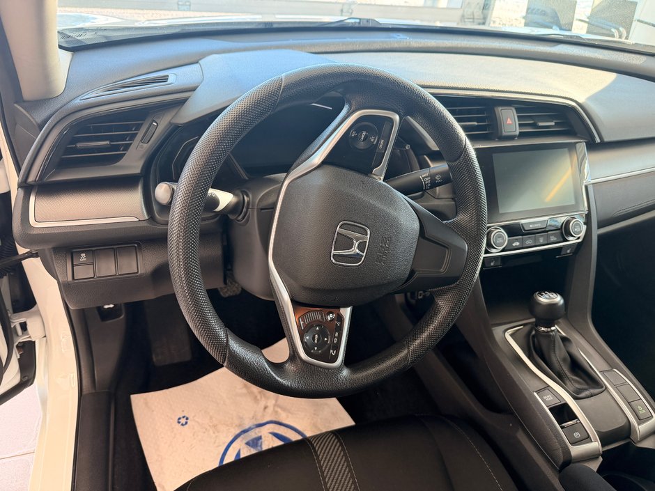 Honda Civic Sedan LX 2017-9