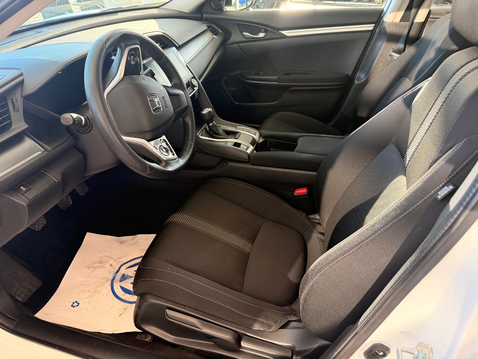 Honda Civic Sedan LX 2017-7