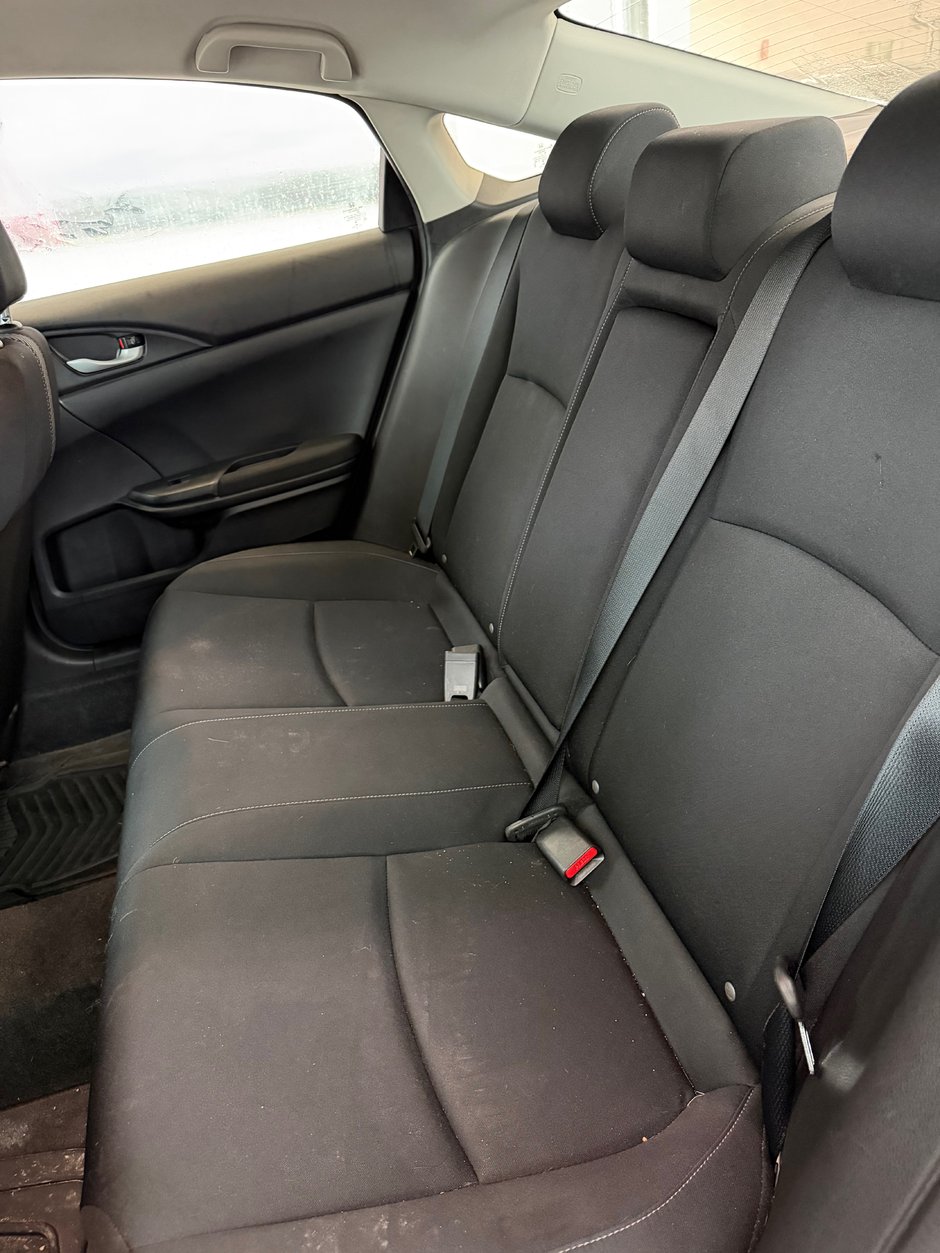 Honda Civic Sedan SE 2018-13