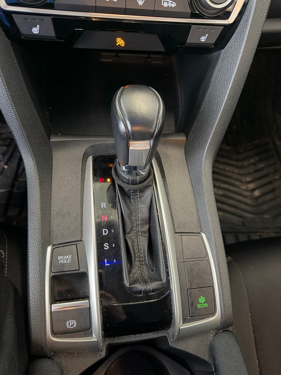 Honda Civic Sedan SE 2018-11