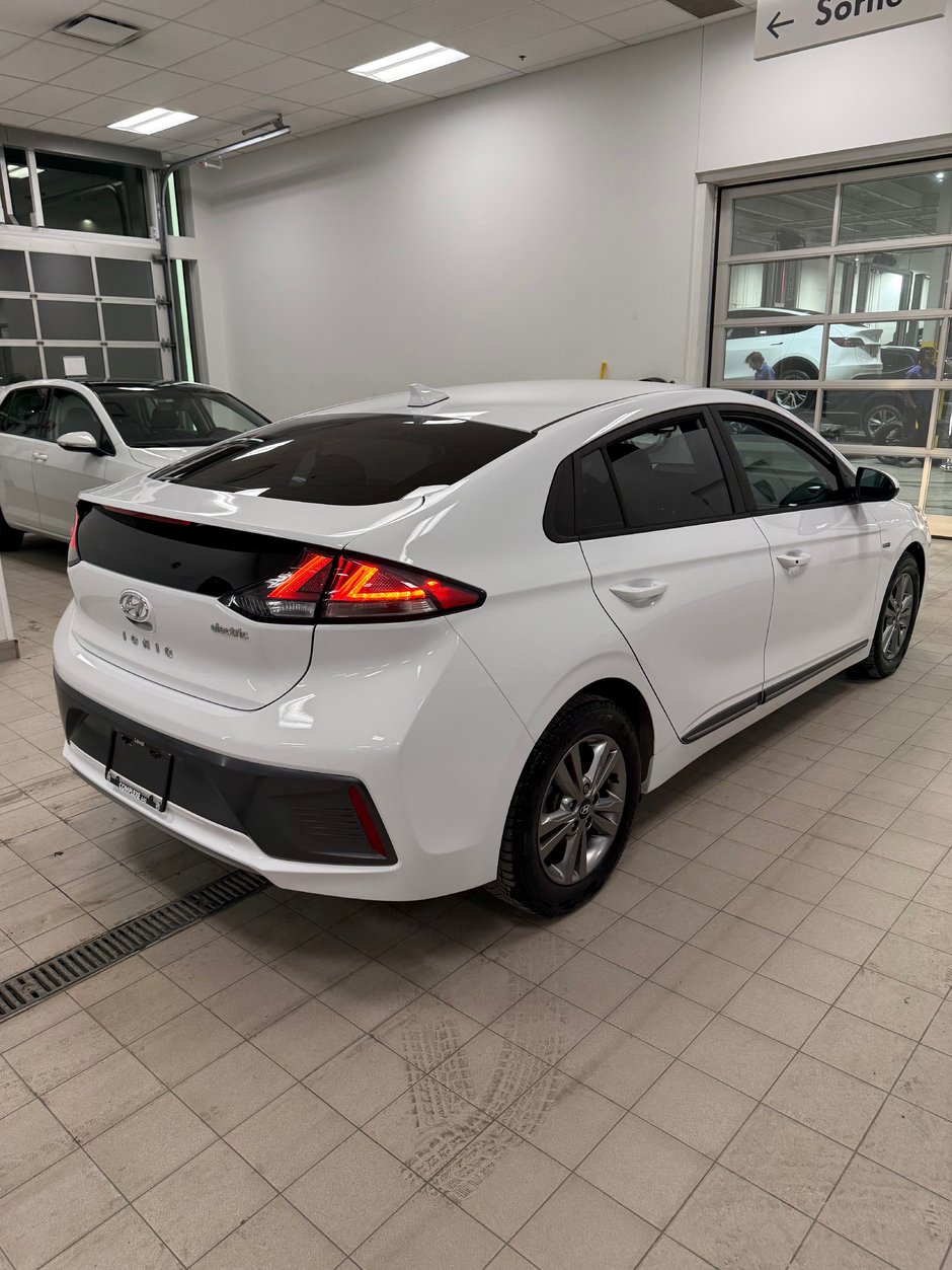 2020 Hyundai Ioniq Electric Preferred-3
