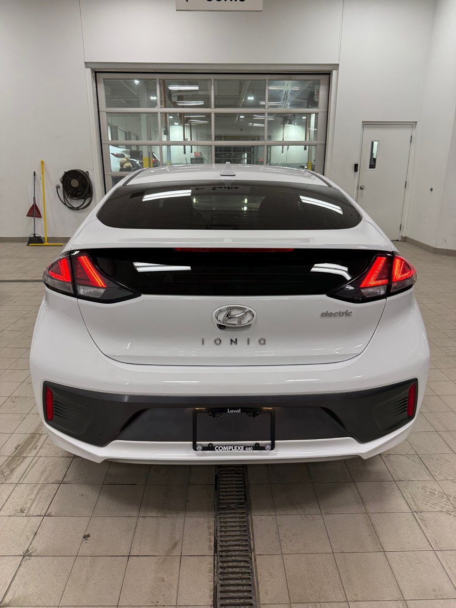 2020 Hyundai Ioniq Electric Preferred-4