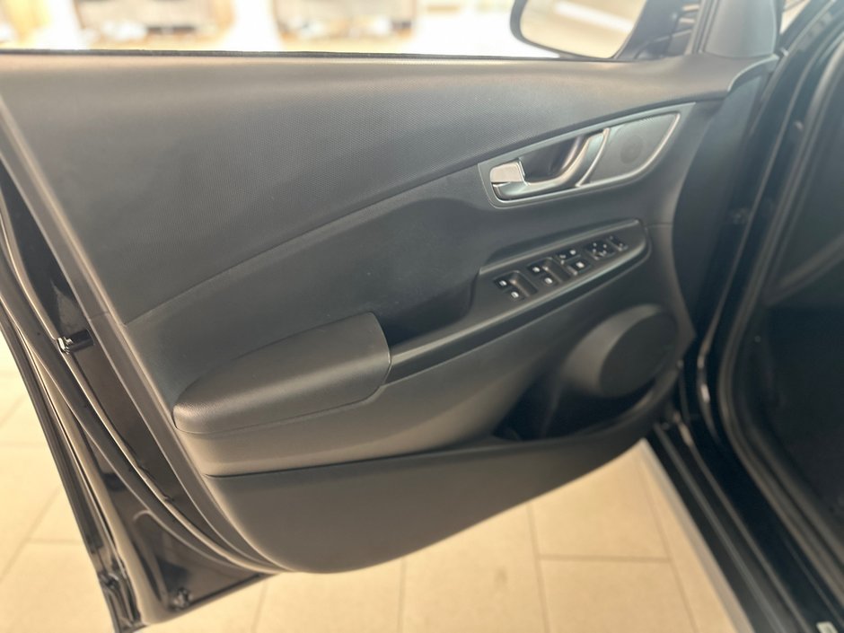 2021 Hyundai KONA ELECTRIC Preferred-7