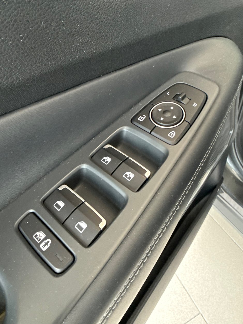 2022 Hyundai Santa Fe Preferred-11